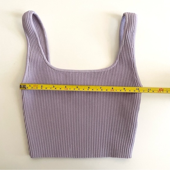 Aritzia Babaton Sculpt Knit Squareneck Cropped Tank in Pastel Lilac - Picture 7 of 8